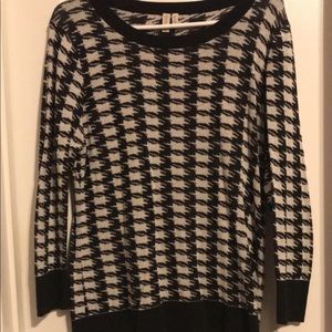 Houndstooth 3/4 length top
